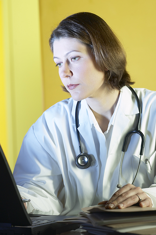 physicianonComputer